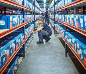 Hoofddorp-Warehouse-Employees