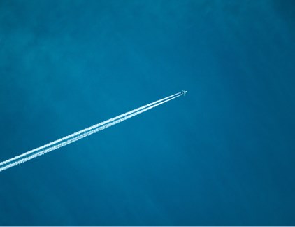Aircraft-Sky-Contrail